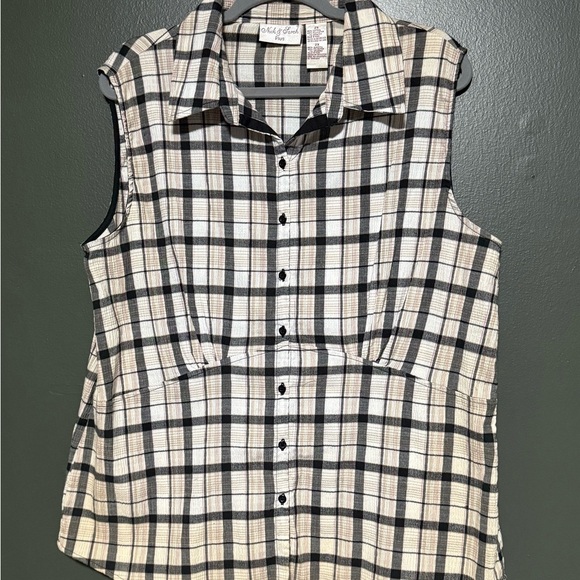 Cute Plaid Button-Up Top - Picture 1 of 3